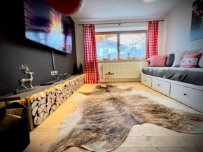 Ferienwohnung Steinbock Terrasse, Gartensauna, Garten, Grillplatz Stumm